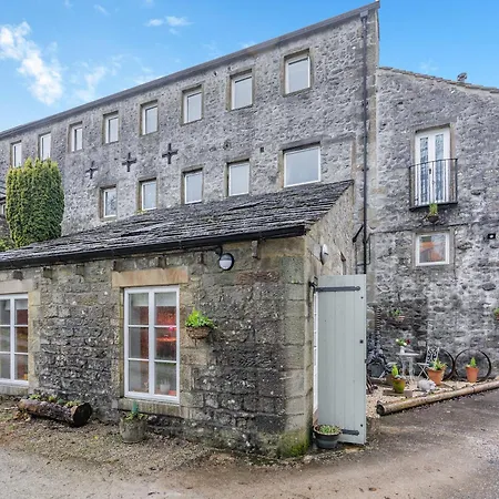 Holiday home The Engine Malham