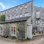 Holiday home The Engine Malham