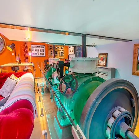 Holiday home The Engine